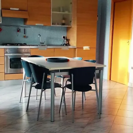 Casa Flora A Due Passi Dal Mare Giovinazzo