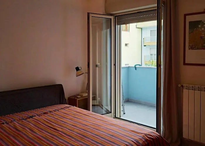Casa Flora A Due Passi Dal Mare