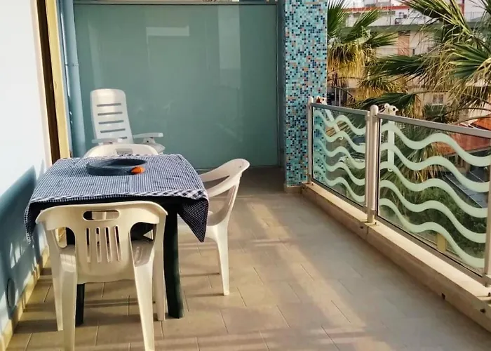 Appartamento Casa Flora A Due Passi Dal Mare *