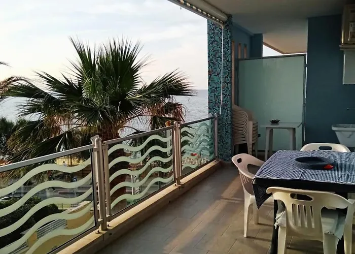 Appartamento Casa Flora A Due Passi Dal Mare Giovinazzo